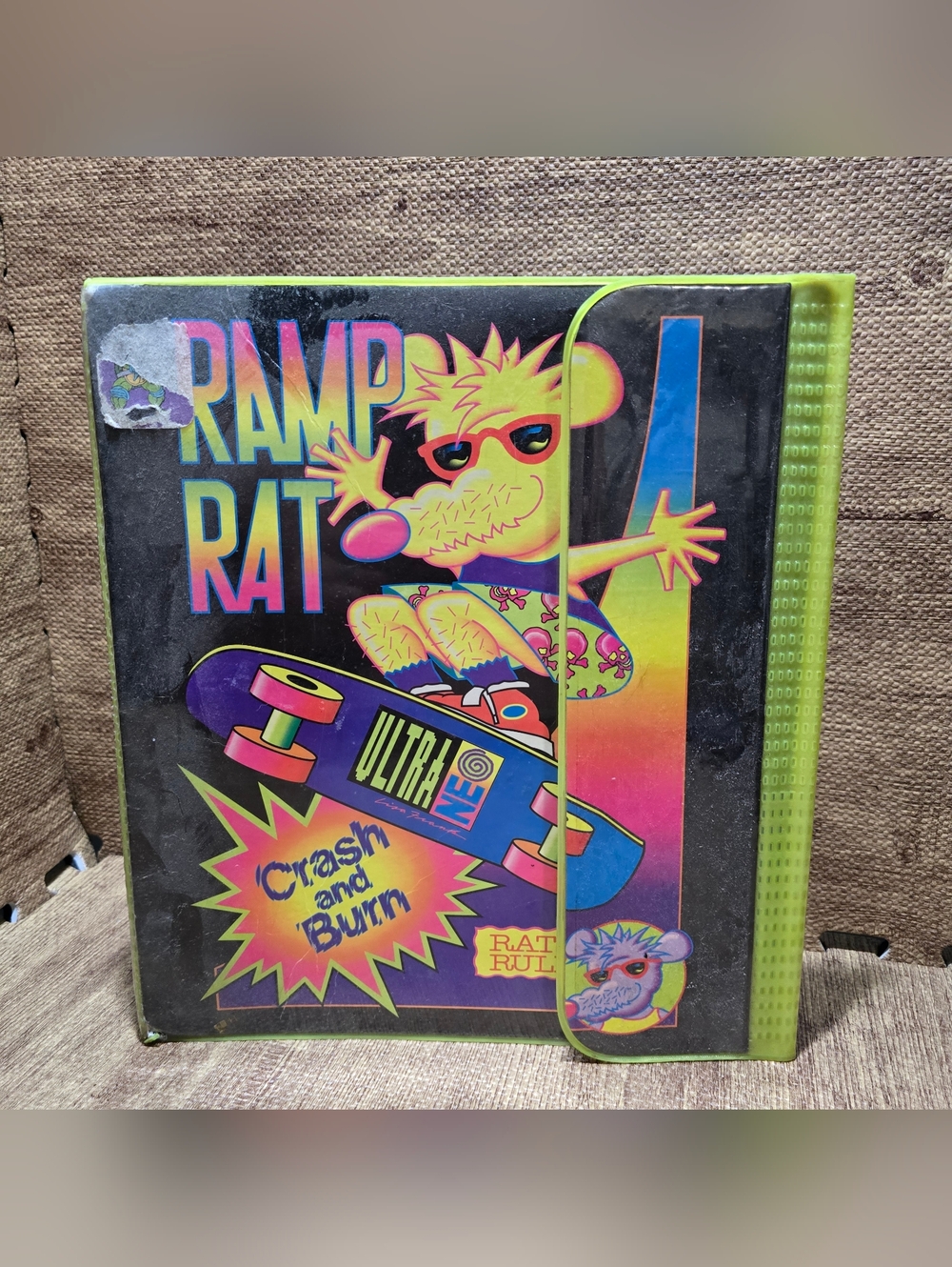 RARE VTG 3 RING TRAPPER KEEPER  SKATEBOARDING 90'S LISA FRANK "RAMP RAT"